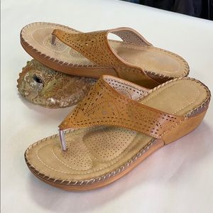 EUC Lady Godiva Sandals brown Leather